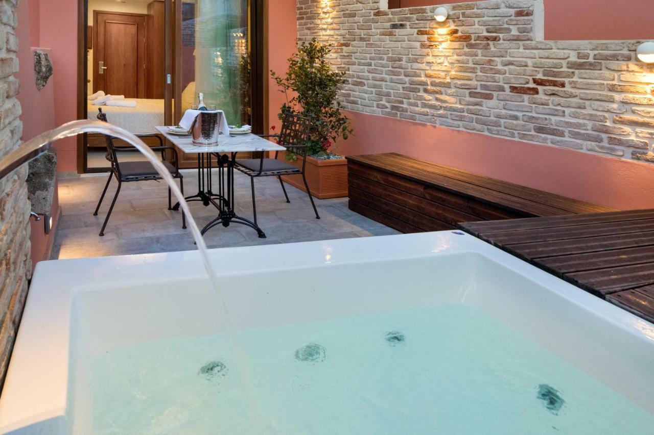 Vener Luxury Suites Hriszí Aktí Haniá Kültér fotó